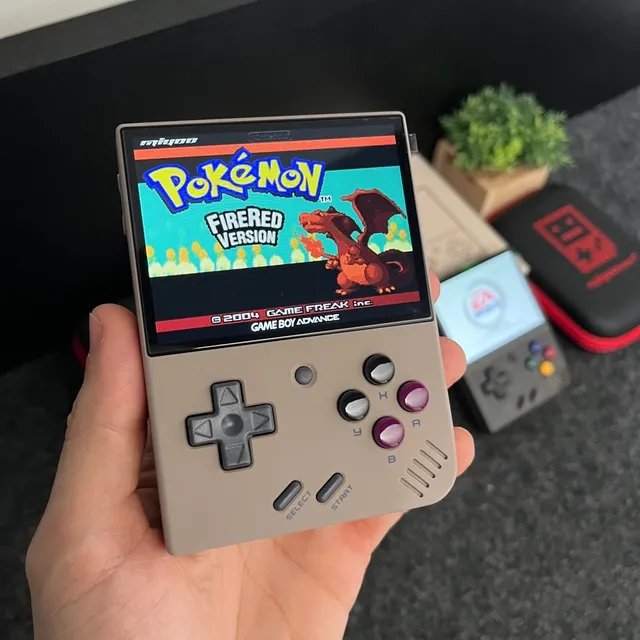 Consola de jogos Nintendo Game Boy Advance Pokémon Lugia Edition - Prata