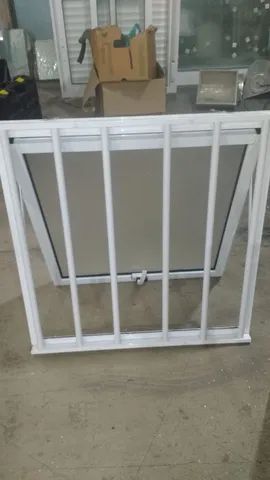 Janela de banheiro maxim ar, esquadria alumínio linha suprema, sob medida  - Foto 3