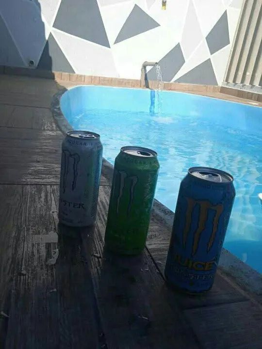 Estou vendendo piscina de fibra está muito conservada está top mais informações  - Foto 3