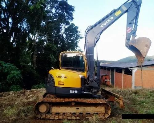 Mini Escavadeira Volvo ECR88 Plus 