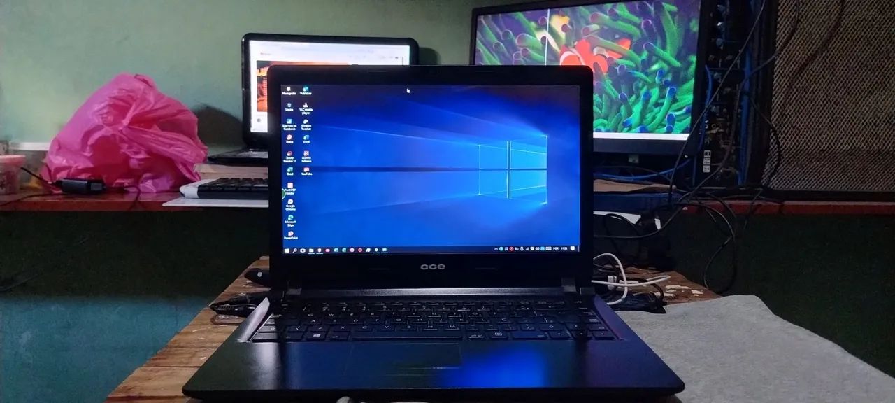 Notebook com ssd de 240 gigas para estudo e trabalho 