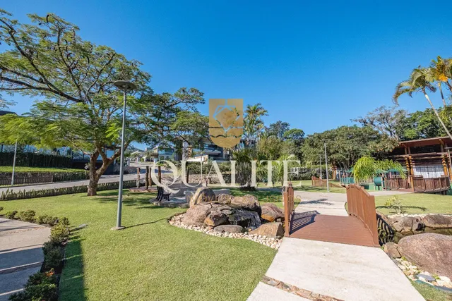 Terreno em condomínio fechado Cacupé Florianópolis por R$3.500.000,00