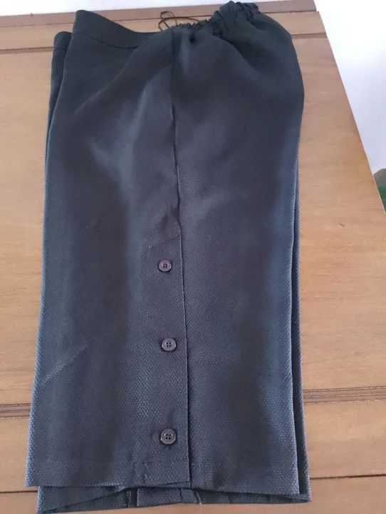 Calça Feminina Preta. PANTACUR DE EXCELENTE QUALIDADE E ESTADO , GI