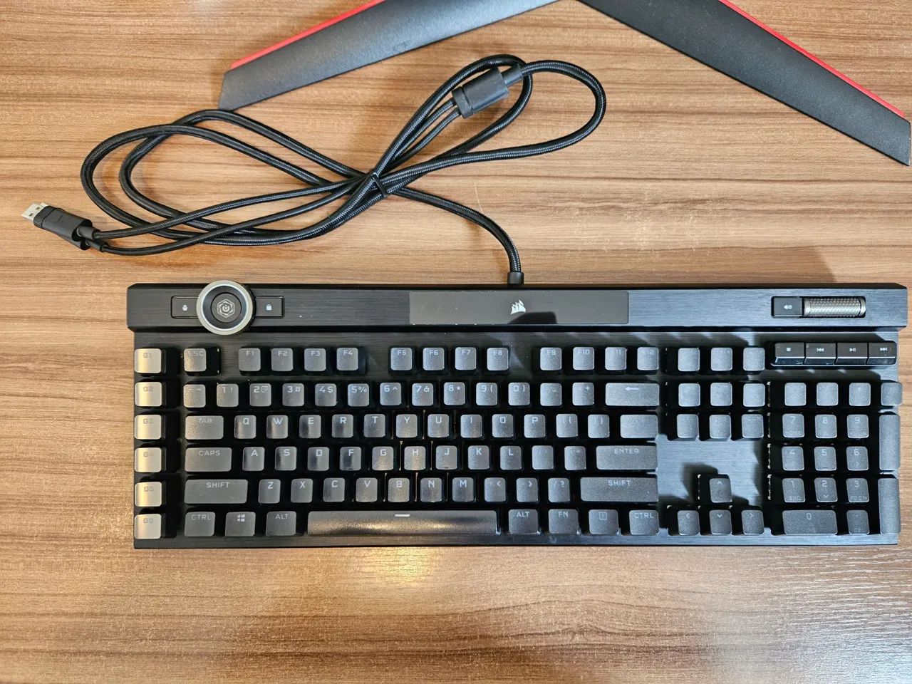 Teclado Mecânico Corsair K100 RGB - Switch Óptico OPX - Foto 4