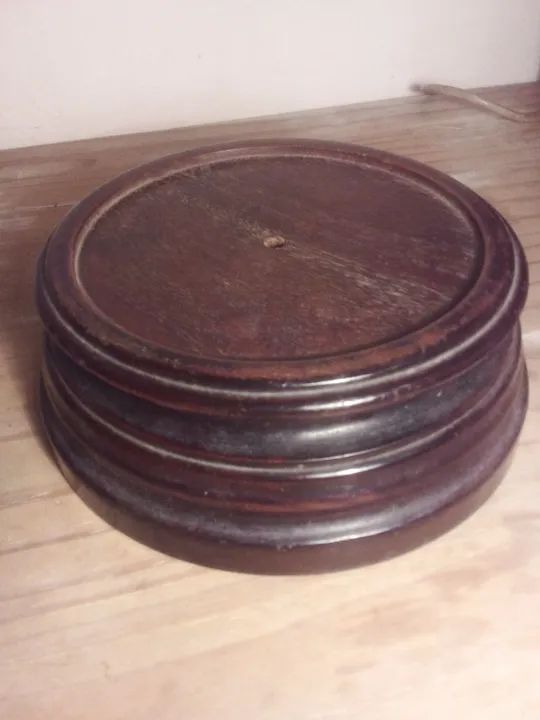 Peanha de madeira para vaso ou estátua suporte base