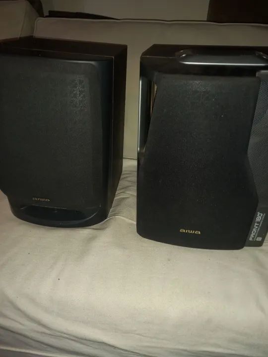 2 caixas de som aiwa aceito trocar - Foto 2