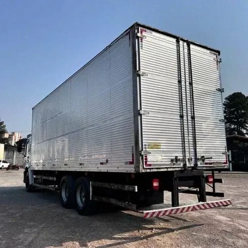 Volkswagen 24.280 6x2 - Foto 3