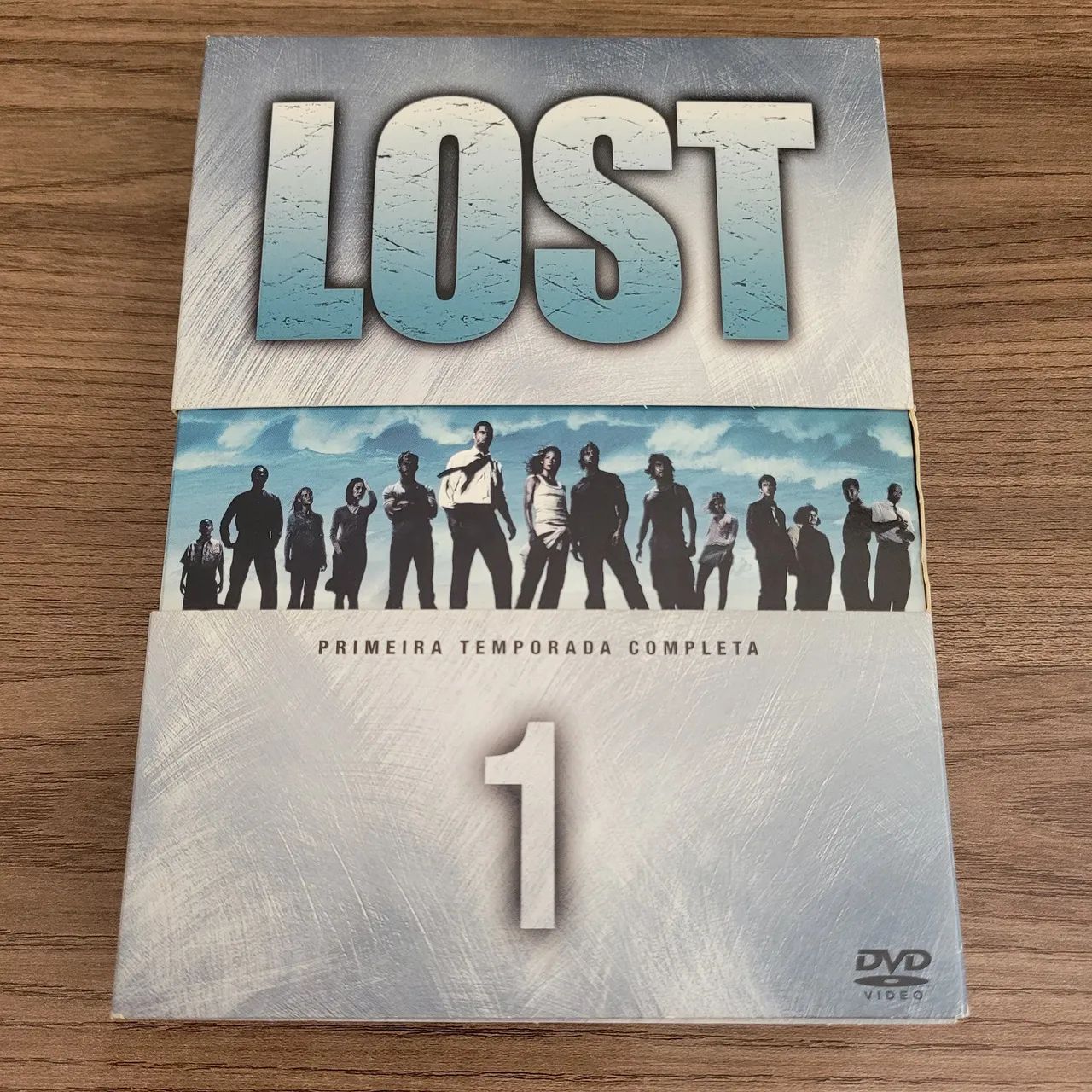 Lost - 1ª Temporada Completa - Box de DVDs com 7 discos