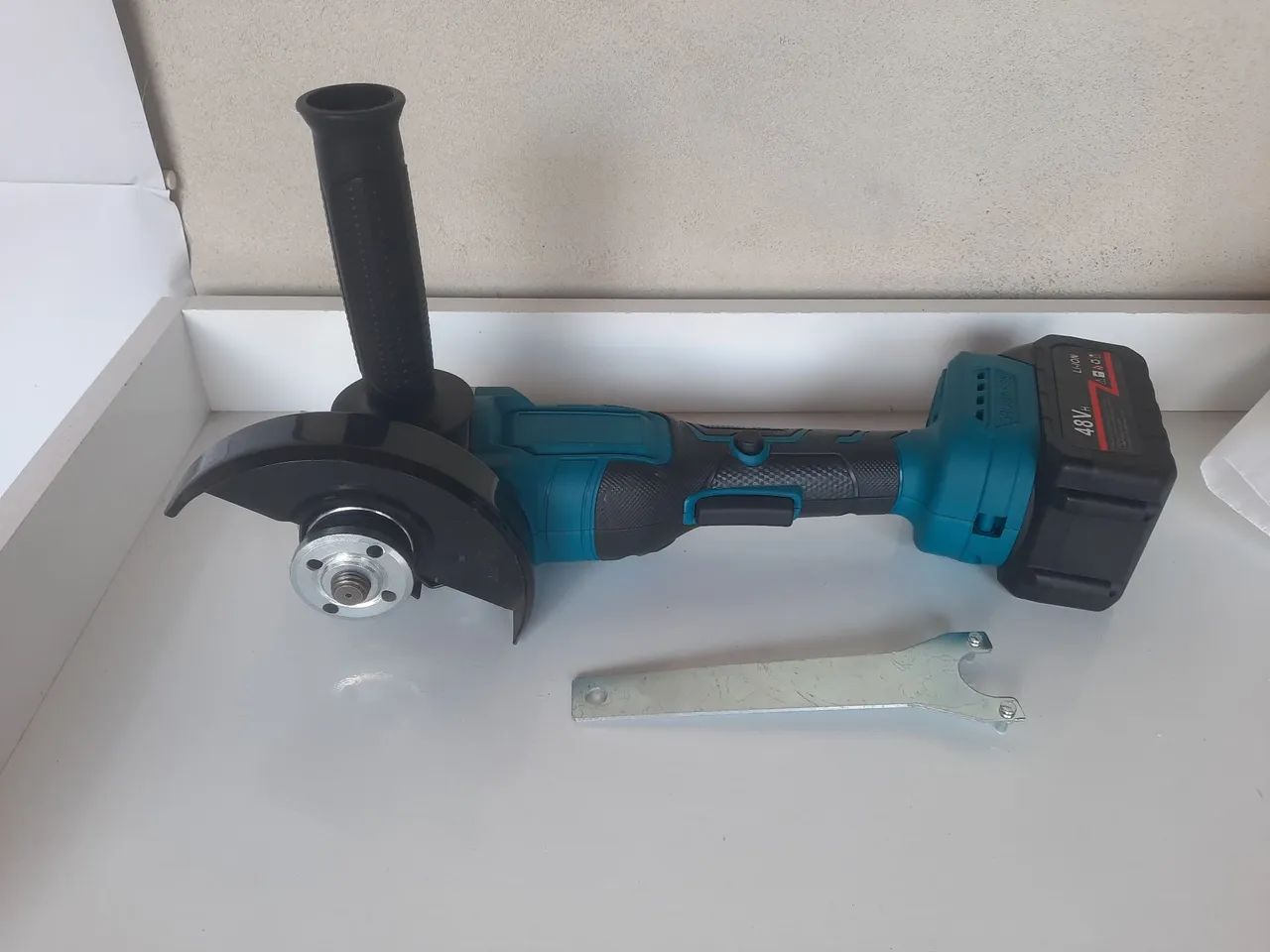 Lixadeira e esmerilhadeira 21v a bateria  - Foto 3