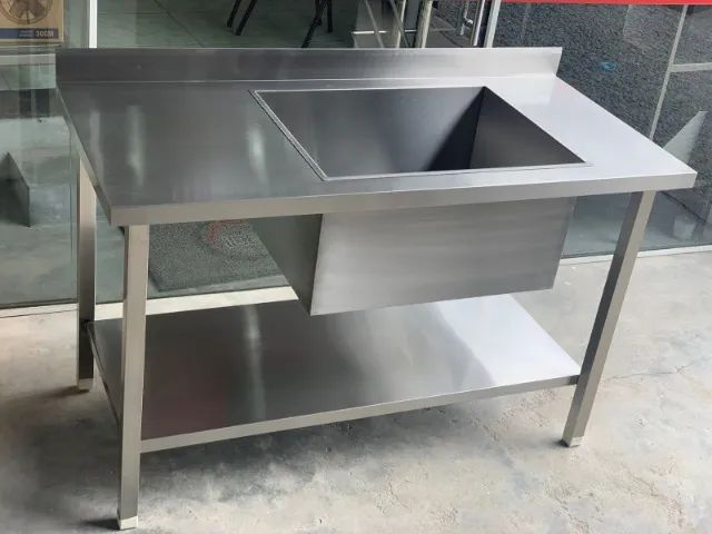 Pia industrial com 1 cuba no modelo tipo fundo tanque - toda em inox