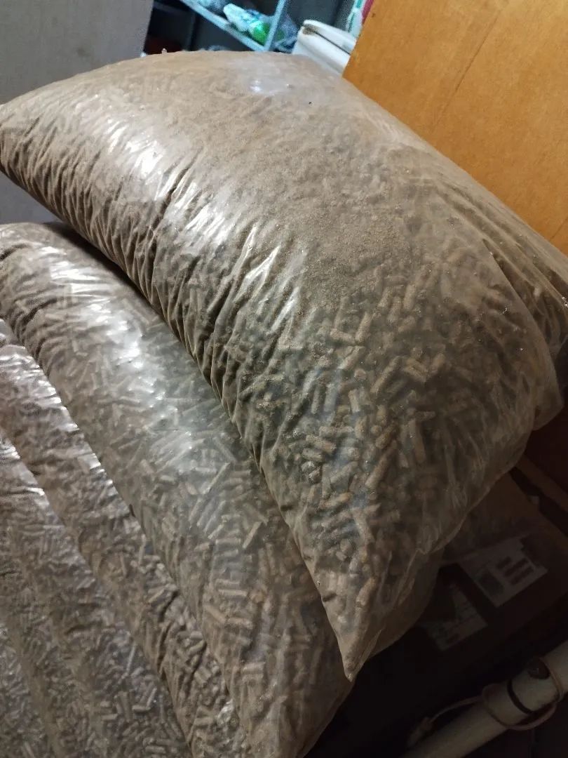 Sacos de pellet de eucalipto