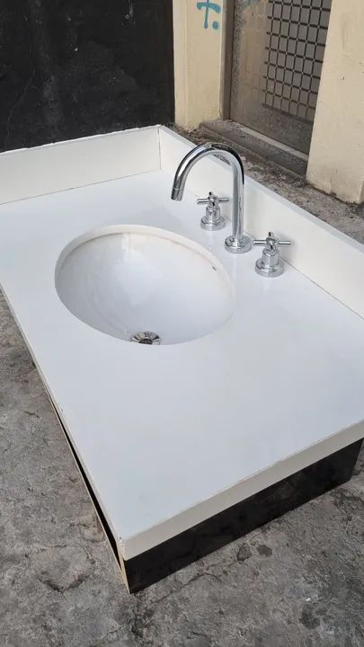 Lavatório em Quartzo Branco Cuba  Deca - Foto 5