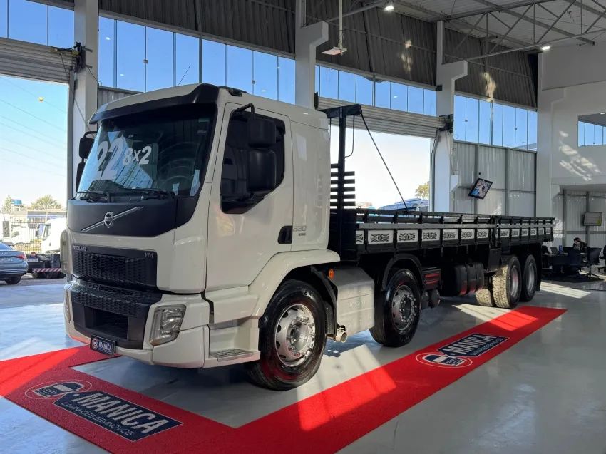 VOLVO VM 330 8X2 2022 - Foto 3