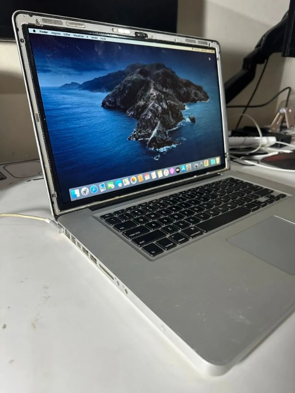 MacBook Pro | 15 polegadas | 8GB Ram | 240GB SSD | Intel Core i564302536096387125
