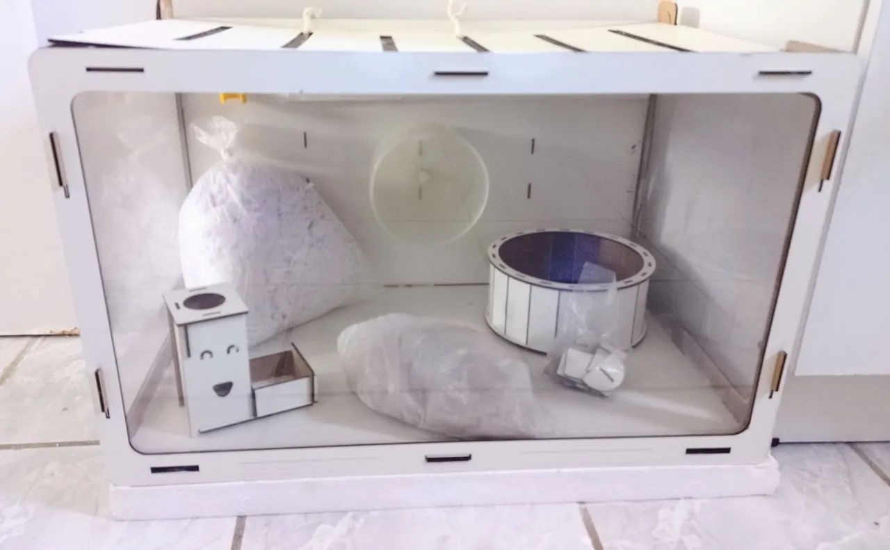 TERRÁRIO Hamster,  com Acessórios- LEIA O ANÚNCIO.