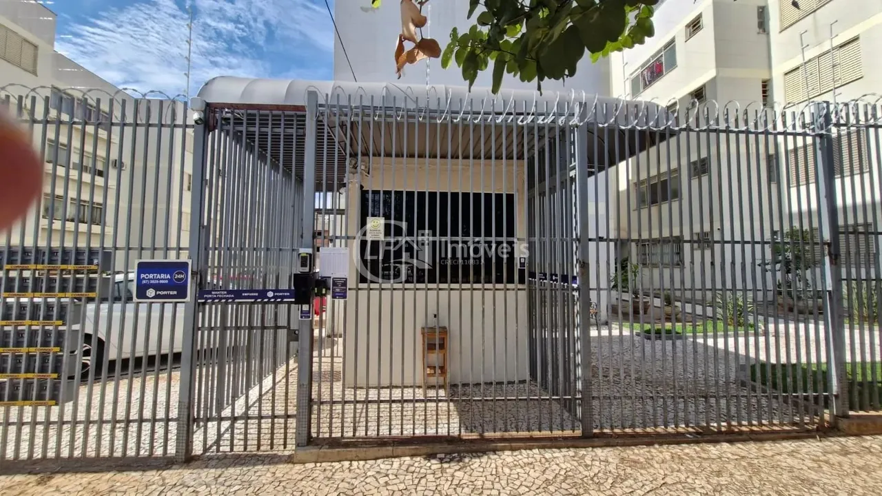 Apartamento à venda em Campo Grande-MS, Vila Planalto - 3 quartos, 1 sala, 1 banheiro, 1 v