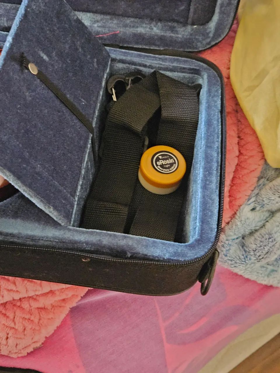 Complete Violin with Bow and Case64298736058498121