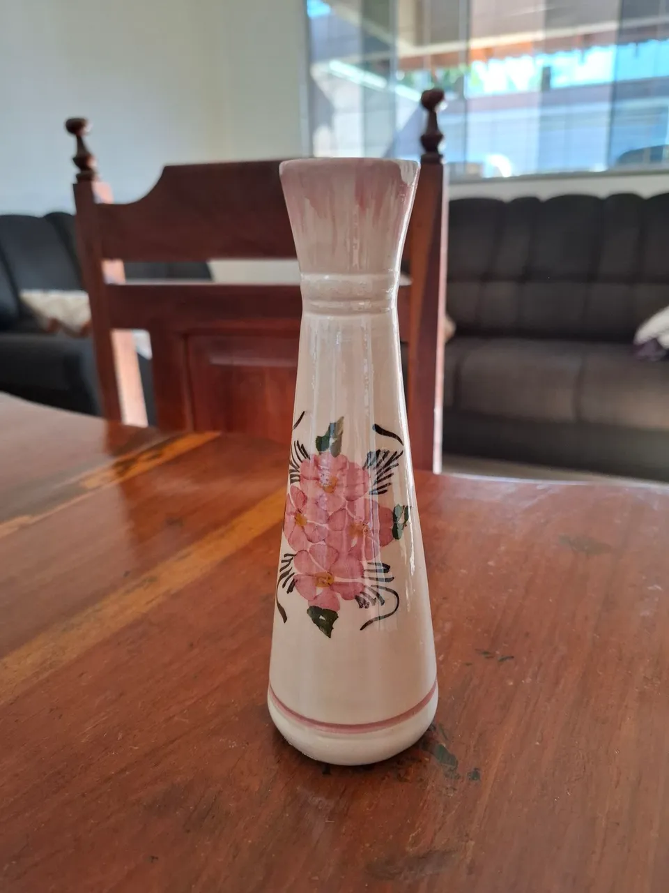 Vaso Decorativo de Cerâmica com Flores