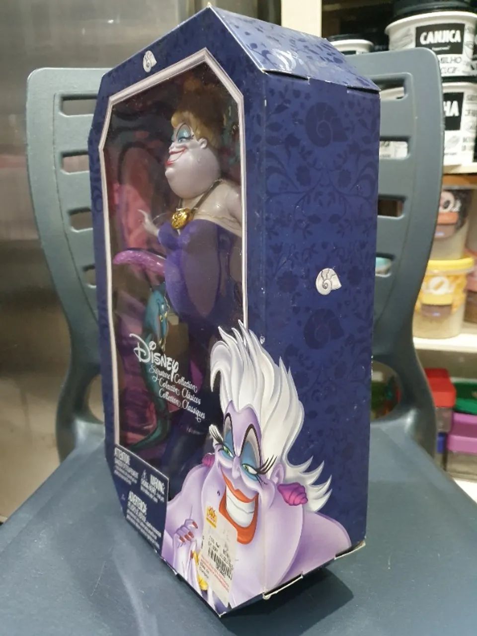 Boneca Disney Signature Collection Classics - Ursula - A Pequena Sereia  - Foto 5