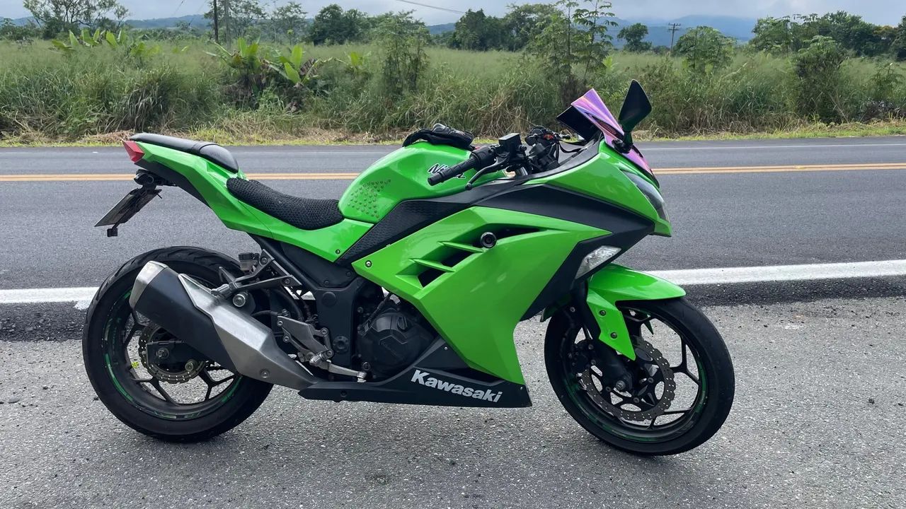 Kawasaki Ninja 300 - Foto 3