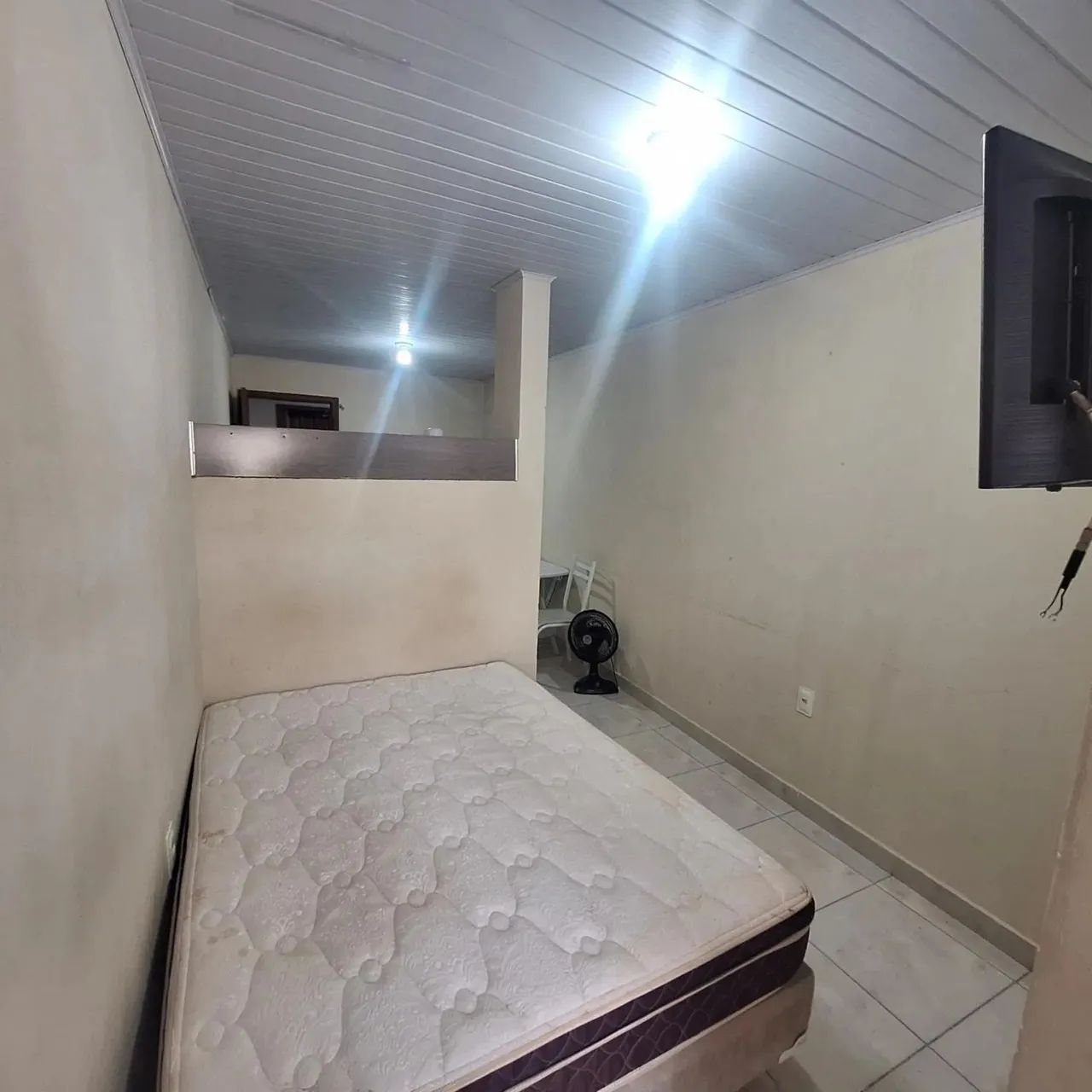 Kitnet Mobiliada, Perto da UFES e Hospitais das Clínicas e Sta. Rita - Foto 4