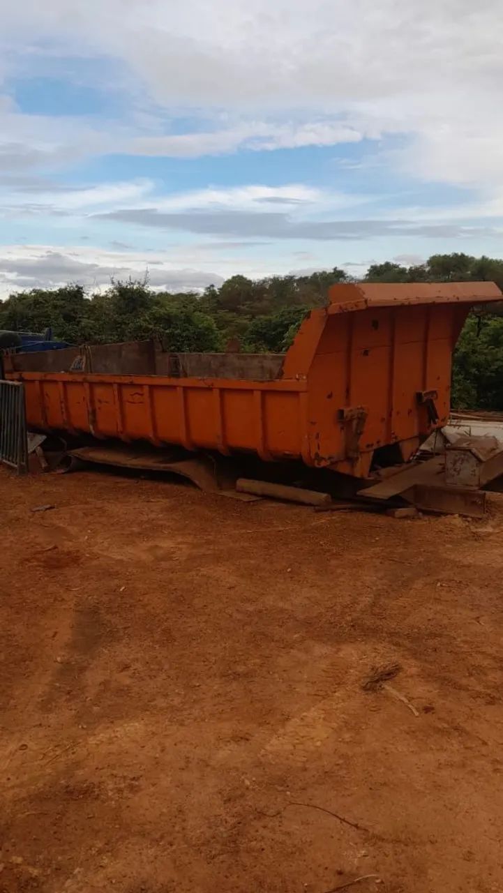 Caçamba caminhão Truck Basculante 
