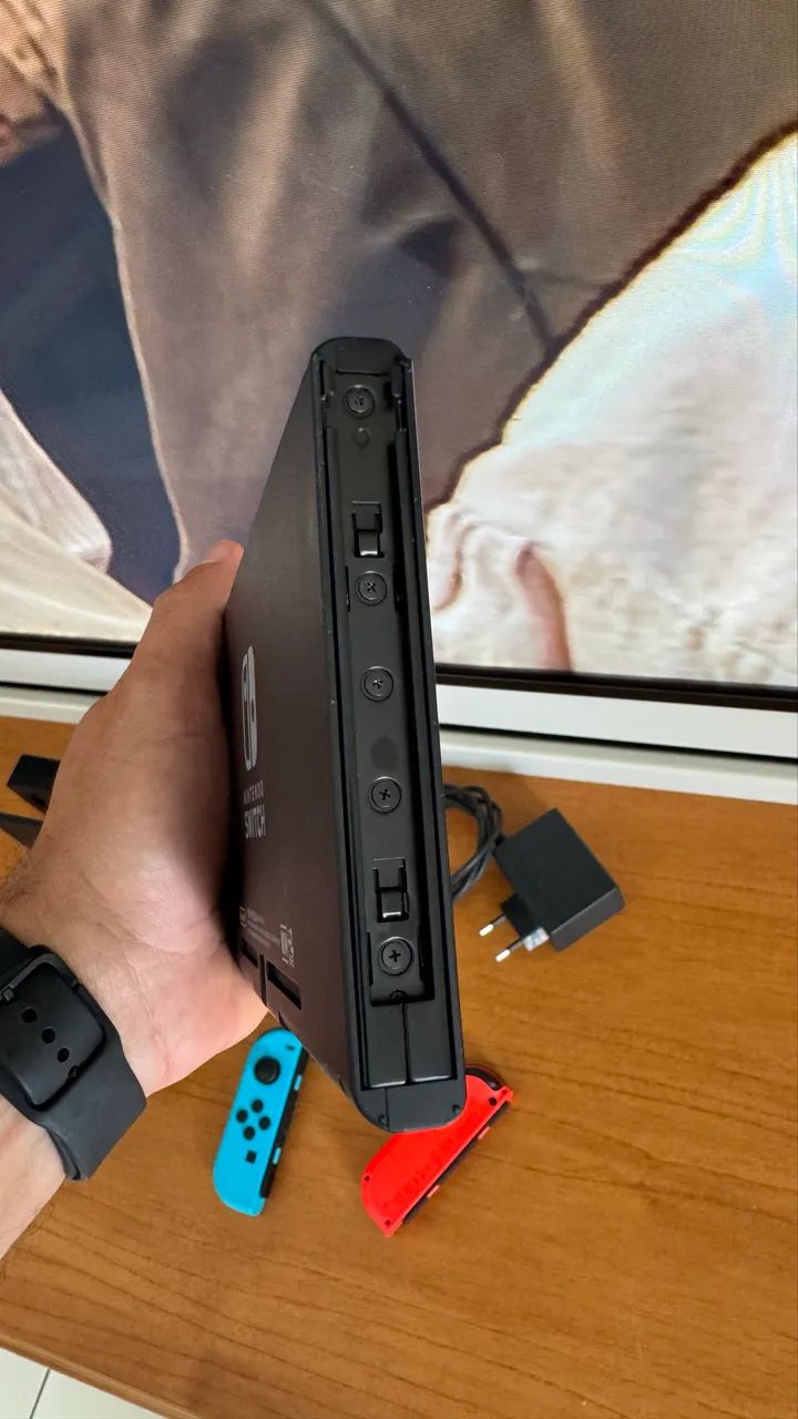 Nintendo switch V2 desbloqueado - USADO64300201725569122