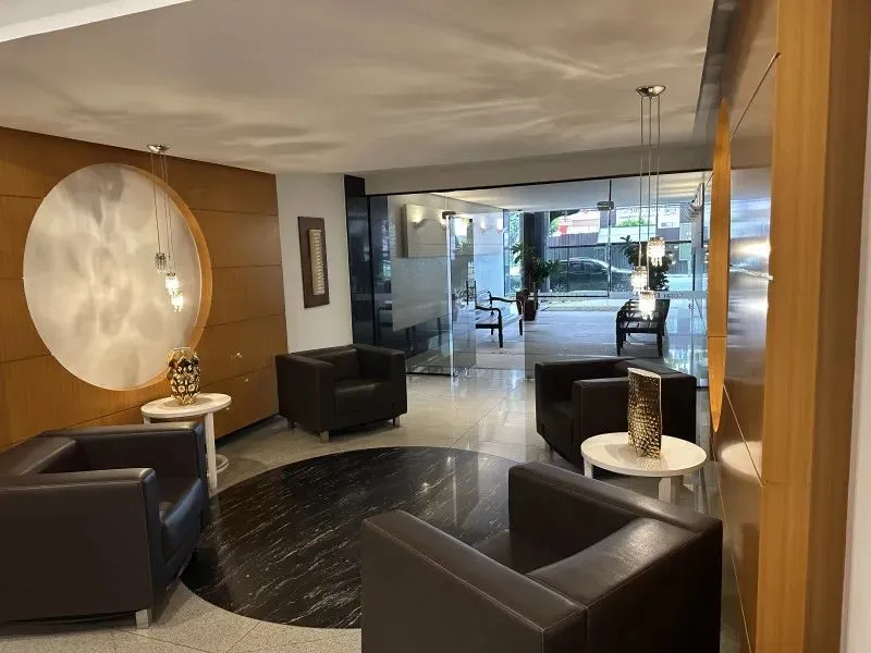 Apartamento para venda possui 147 metros quadrados com 4 quartos
