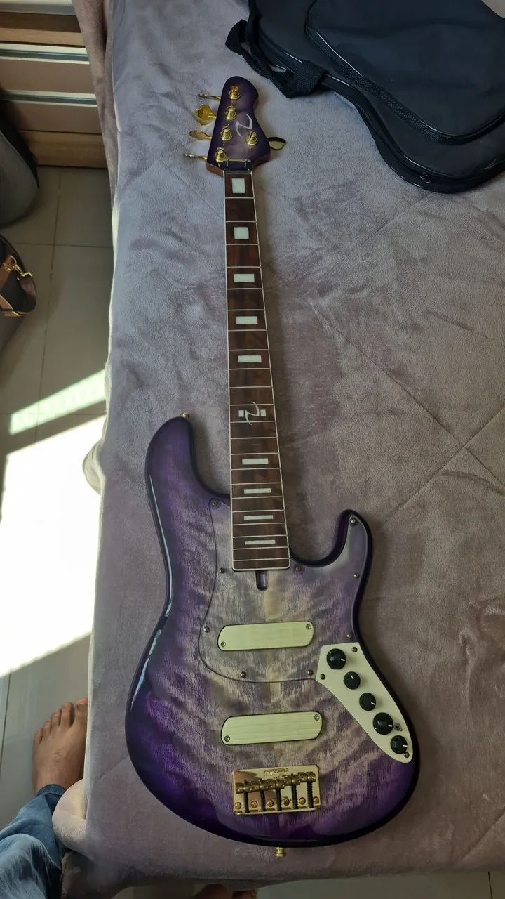 Baixo 5 Cordas Z bass luthier