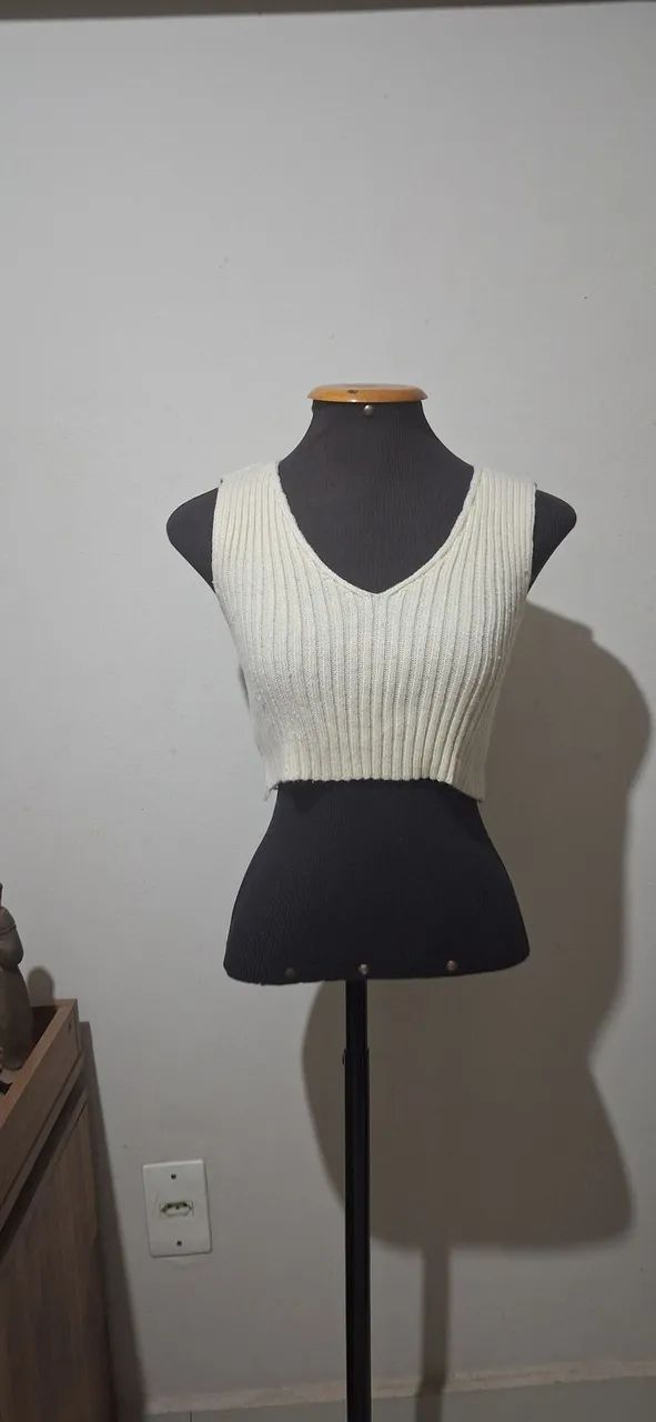 Cropped lã creme shein 