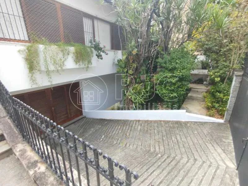 Imóvel para venda tem 270 metros quadrados com 5 quartos em Tijuca - Rio de Janeiro - RJ - Foto 2