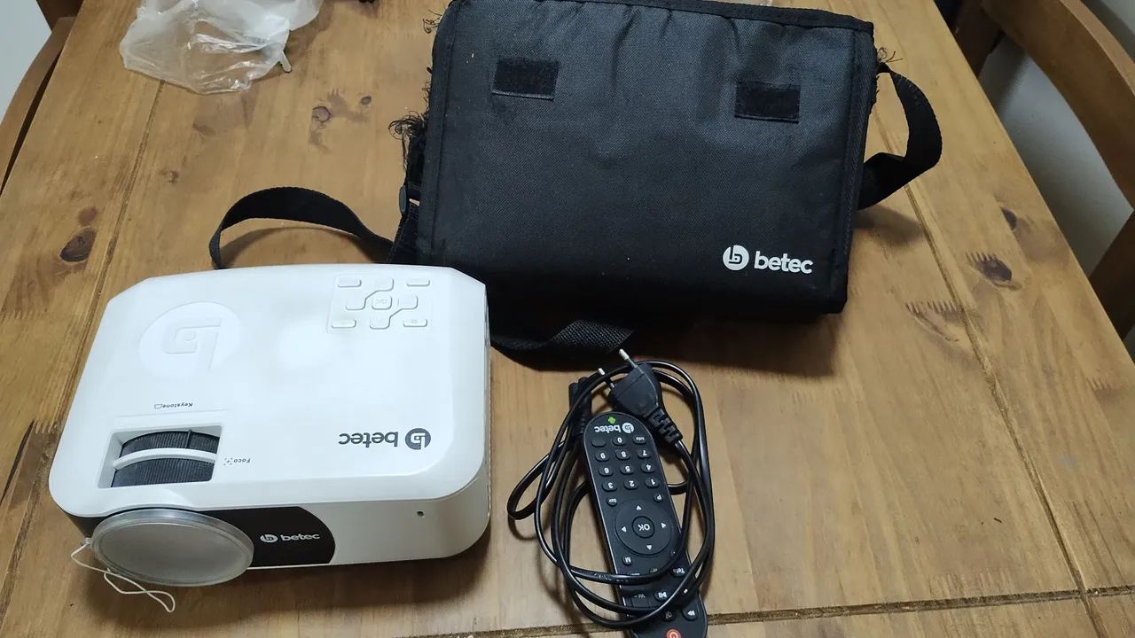 Mini Projetor LED Portátil - HD - Smart Android BETEC - Foto 3