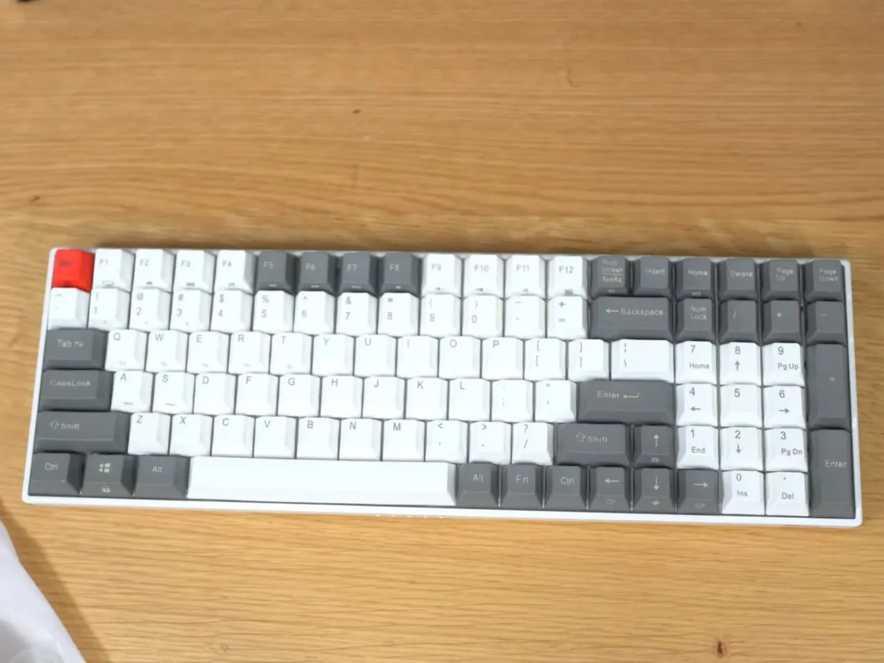 RK100 Royal Kludge - Teclado Mecânico Gamer