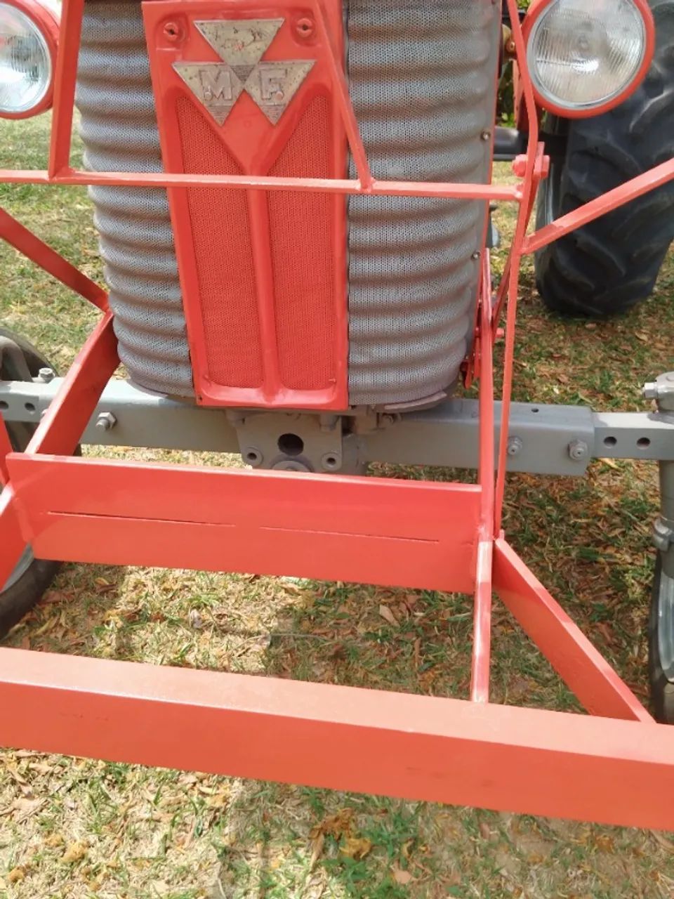 Vendo trator MF 50 X - Foto 6