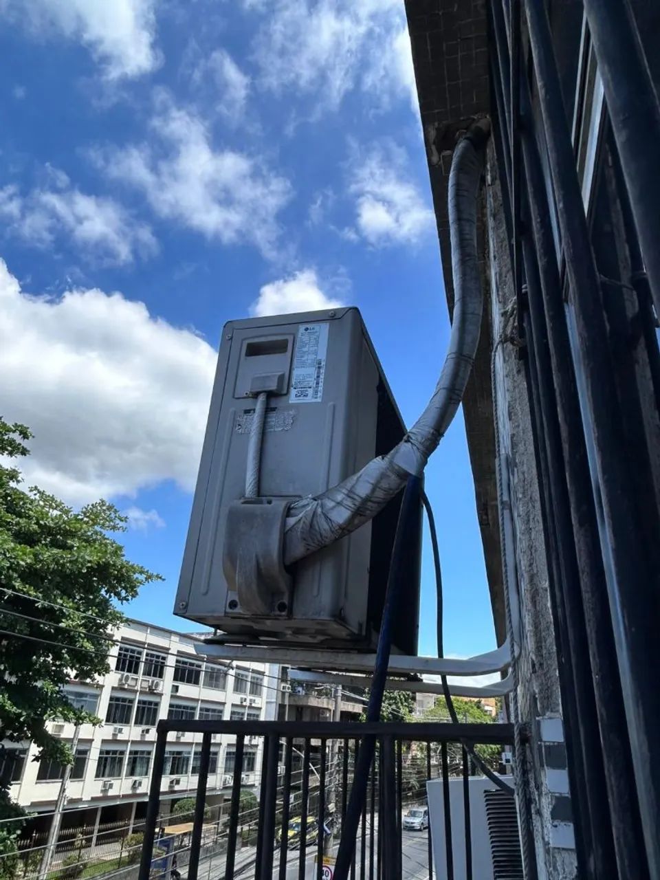 AR CONDICIONADO 12.000 INVERTER LG - Foto 2