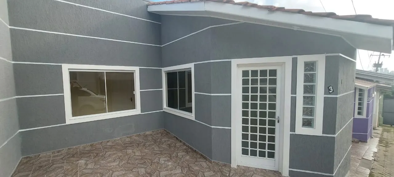 Casa em condomínio Uvaranas próximo do 13 bib