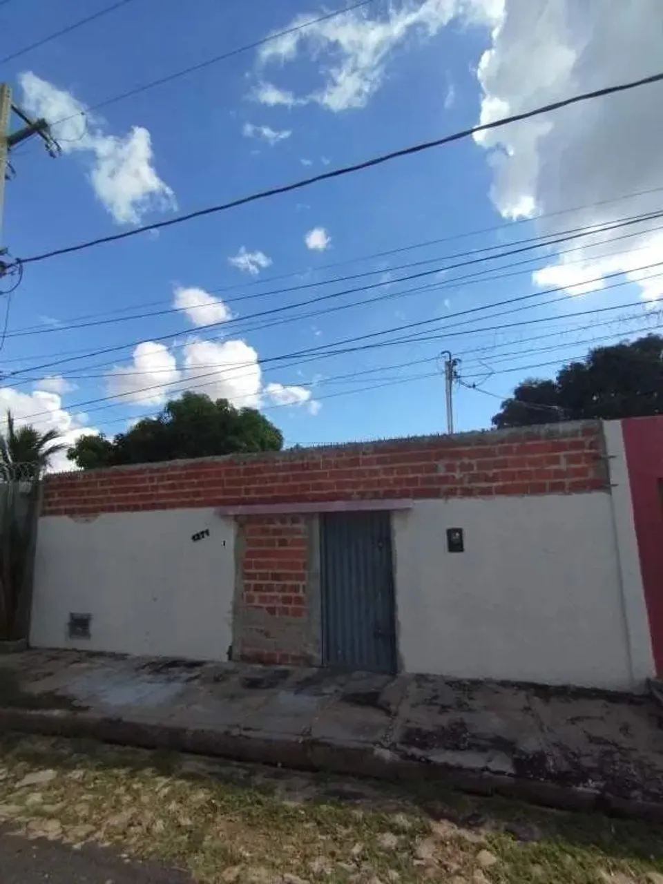 Vende-se Casa Residencial