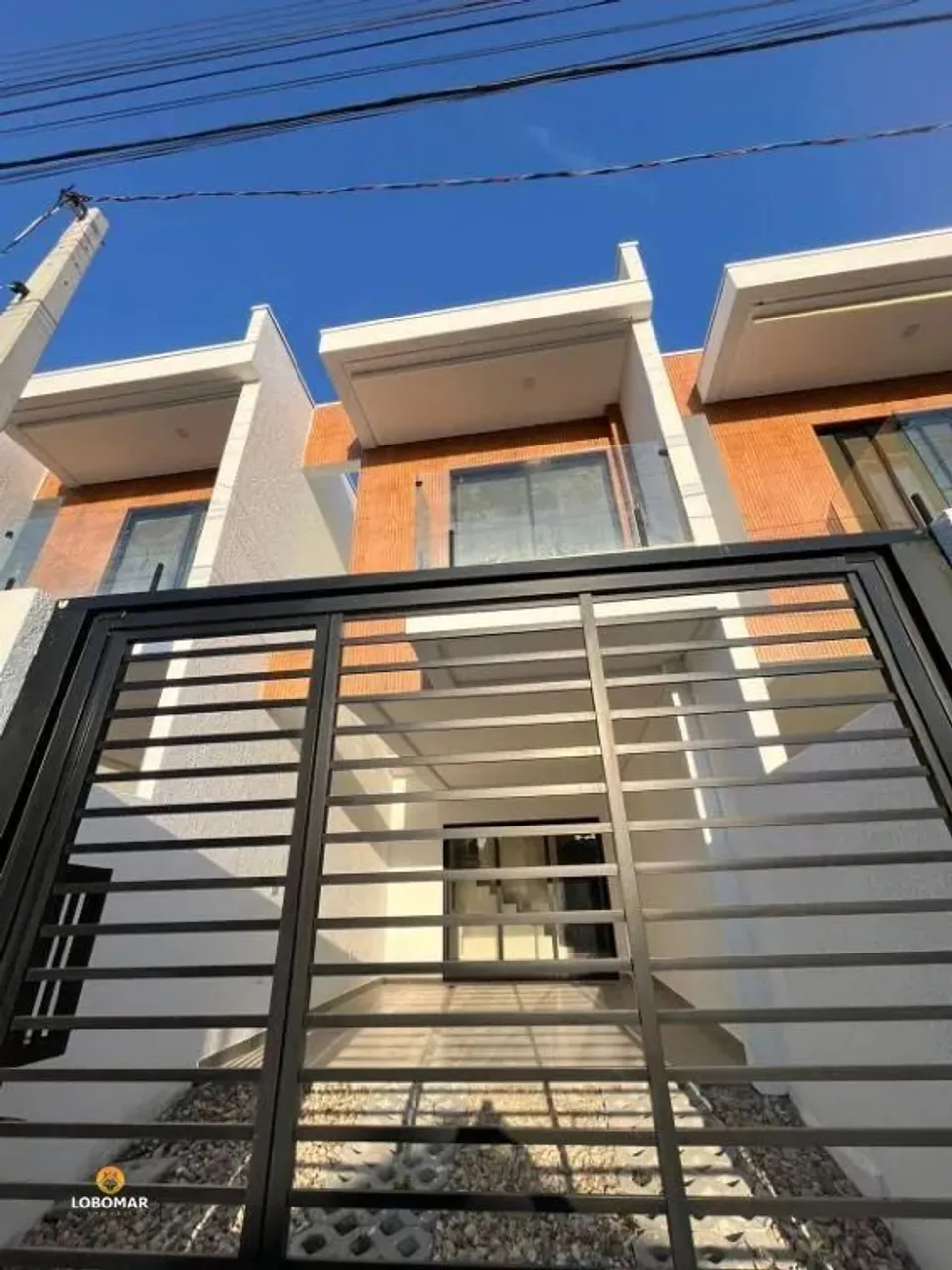 Sobrado à venda por R$ 700.000,00 - Centro - Balneário Piçarras/SC