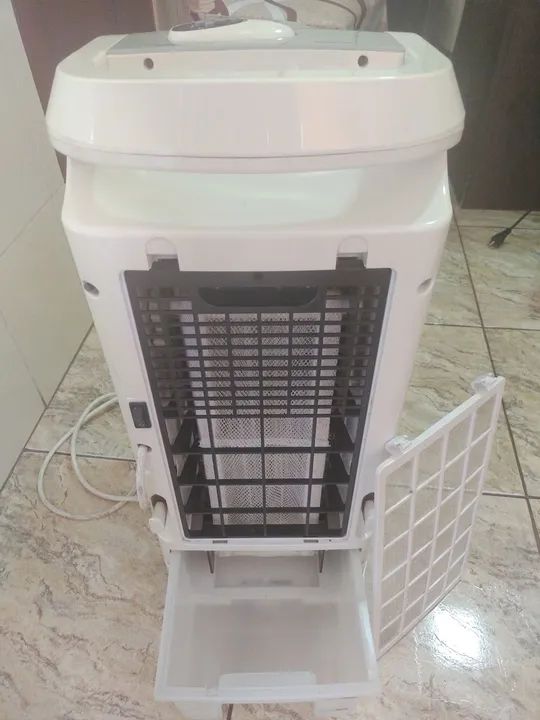 Climatizador Umidificador Frio e Quente Philco - Funcionando perfeitamente!! - Foto 5