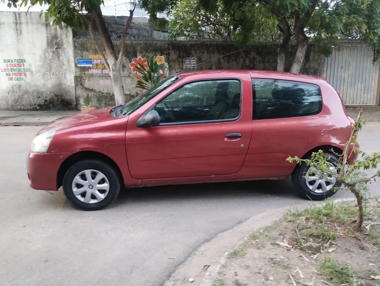 Renault Clio Authentique flex ano:2014 - Foto 3