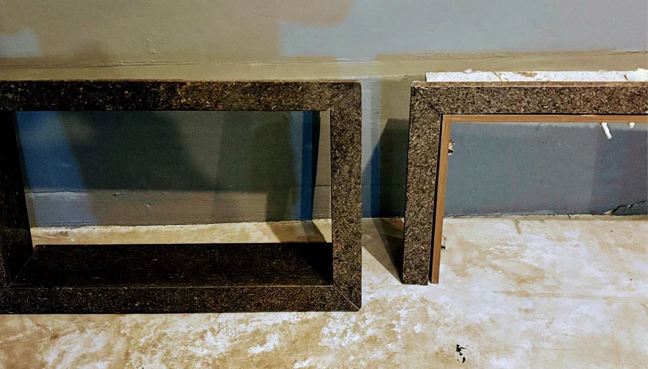 Granito com tampo de Madeira para churrasqueira e guarda lenha