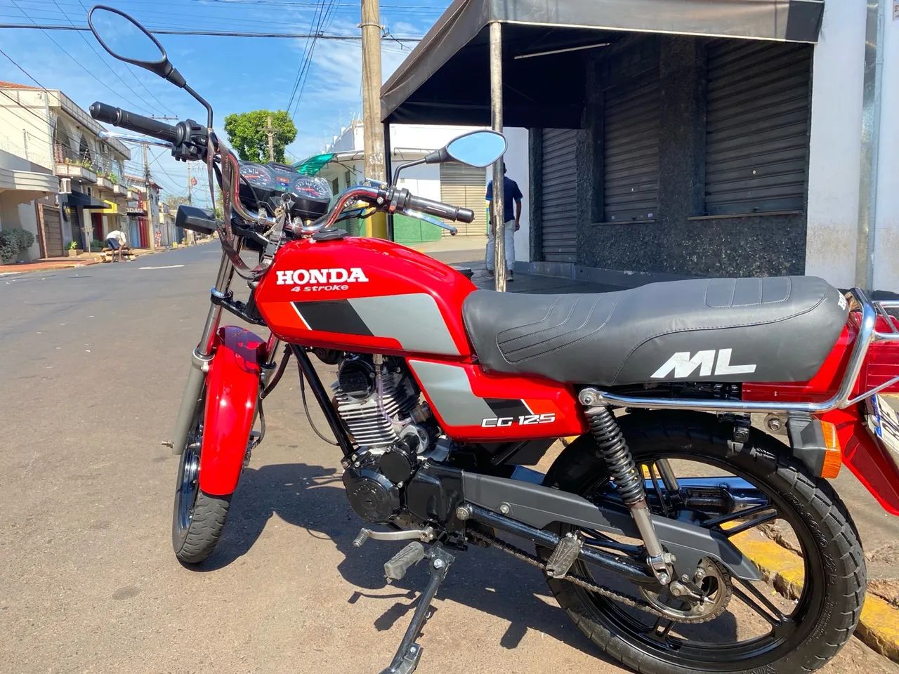 APENAS VENDO - MOTO SEM DETALHES  - Foto 4