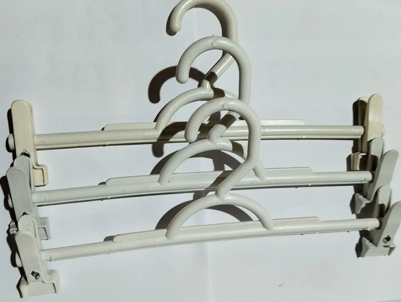 Cruzetas com prendedor branco  - Foto 2