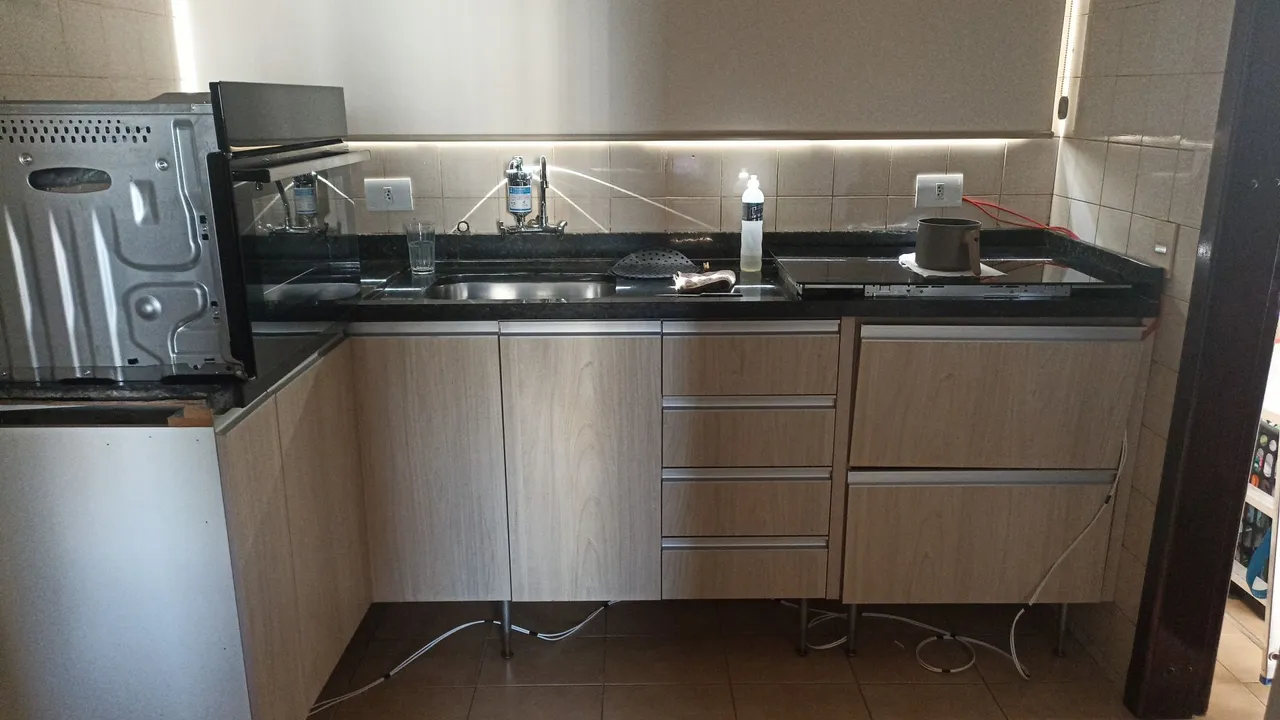 Armário de Cozinha Planejado Moderno