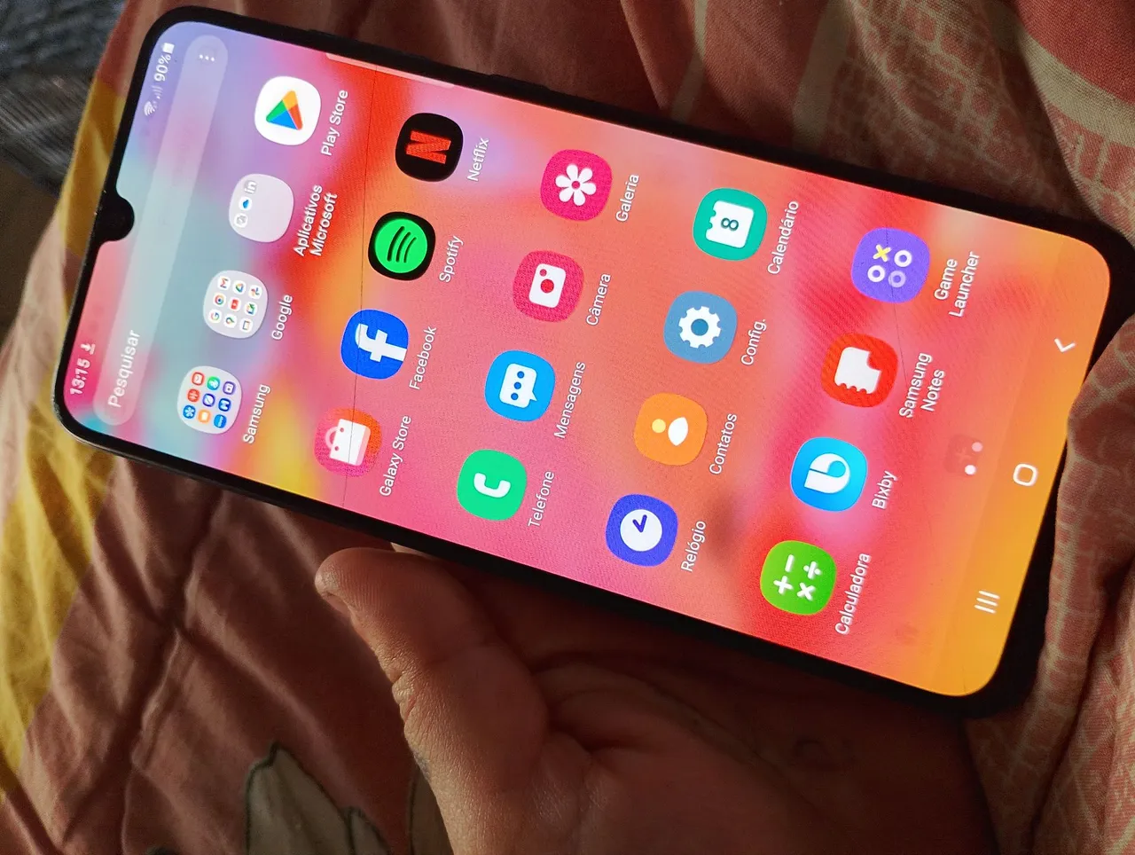 Vendo Galaxy A70 em ótimo estado,apenas com dois fios de cabelo que não interferem em nada