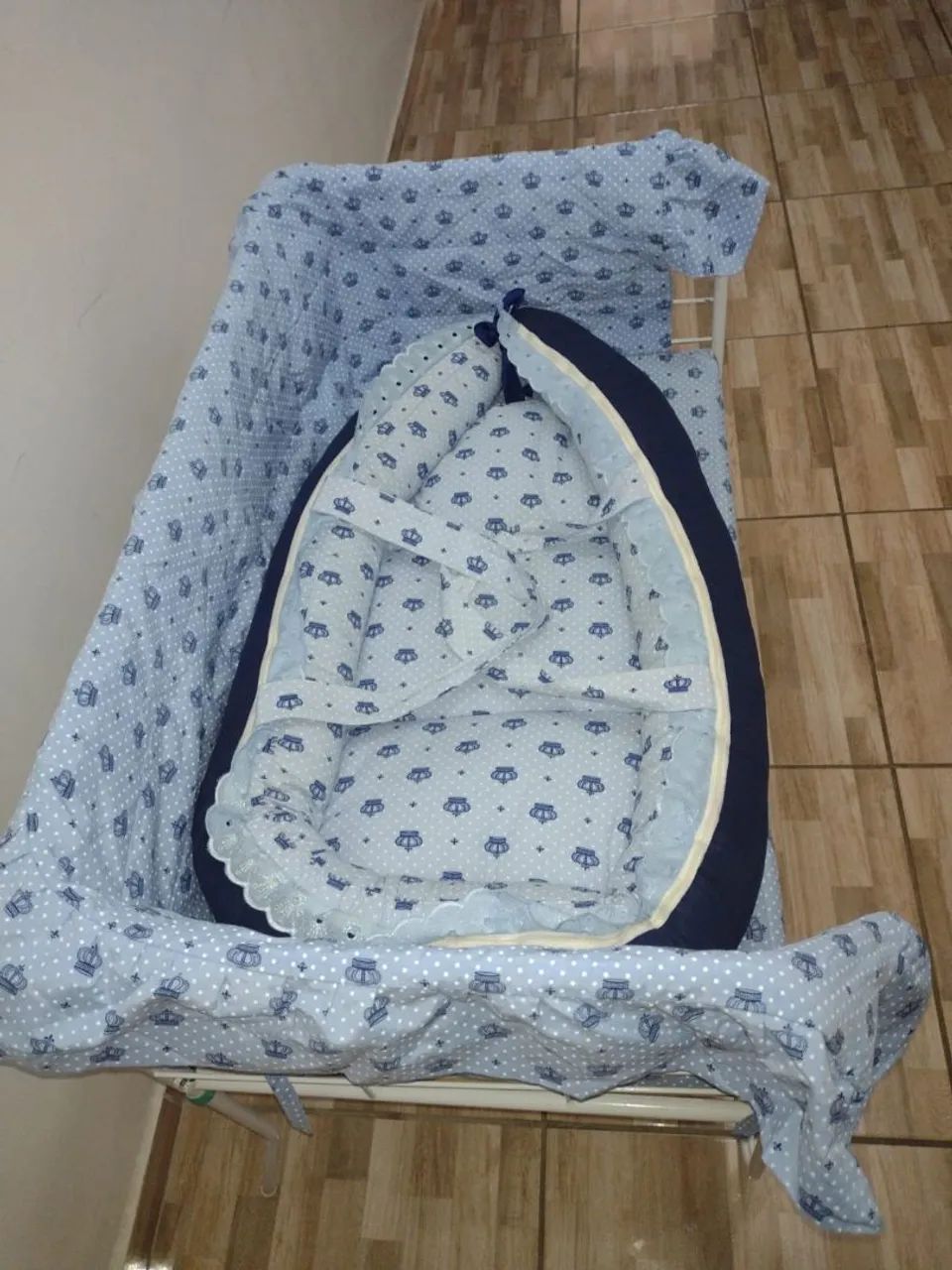 Mini berço 64960511478274124