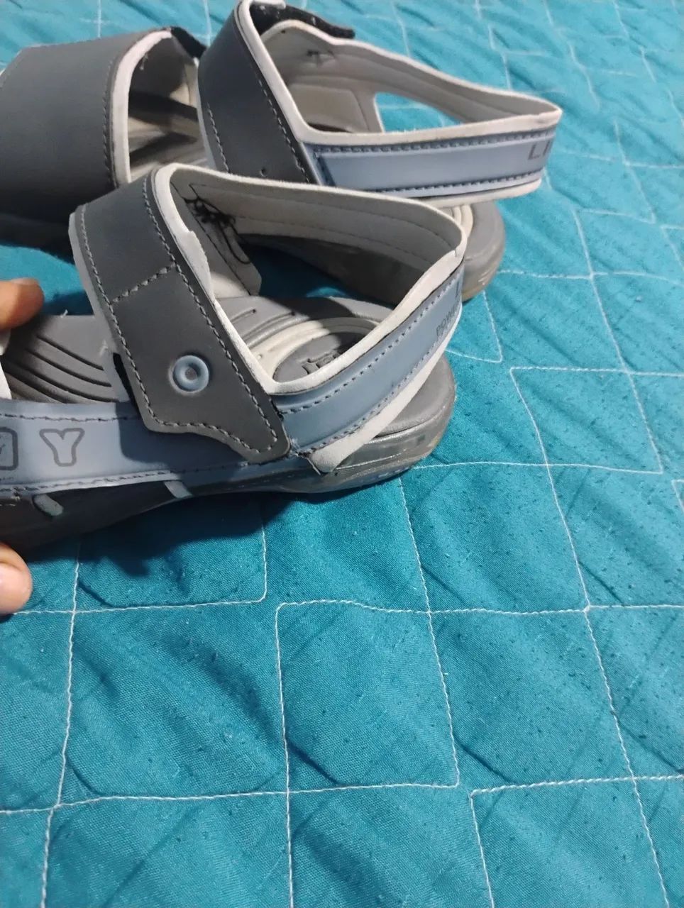 Sandálias infantis leves e confortáveis - Foto 3