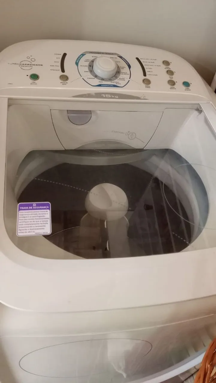 Máquina de Lavar 15kg - Turbo Capacidade - Semi-nova