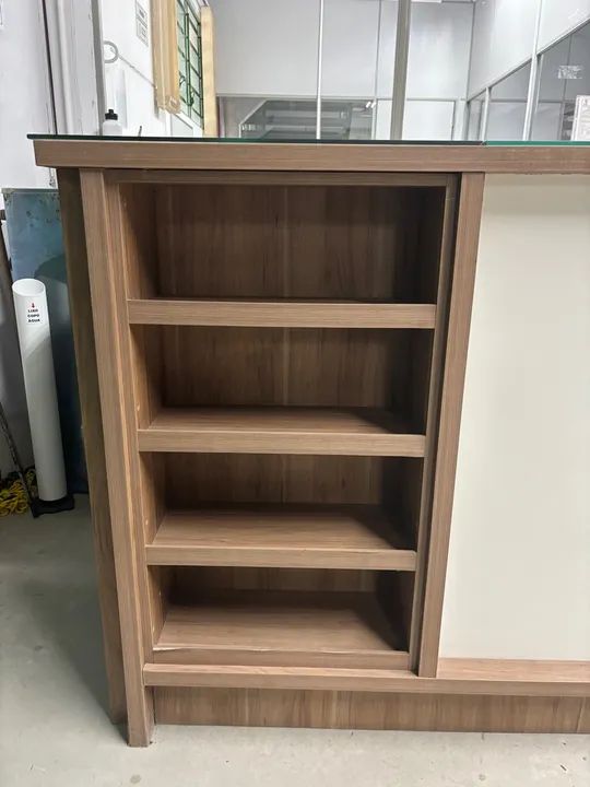 Balcão de Loja L em Madeira - Foto 2