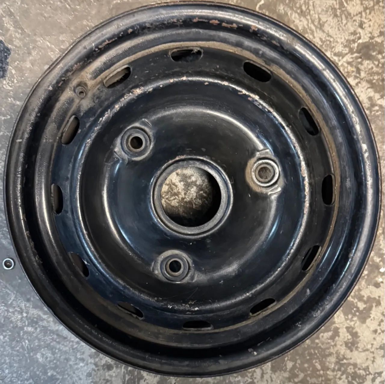 01 Roda de ferro Aro 13 Ford Del Rey 3 Furos